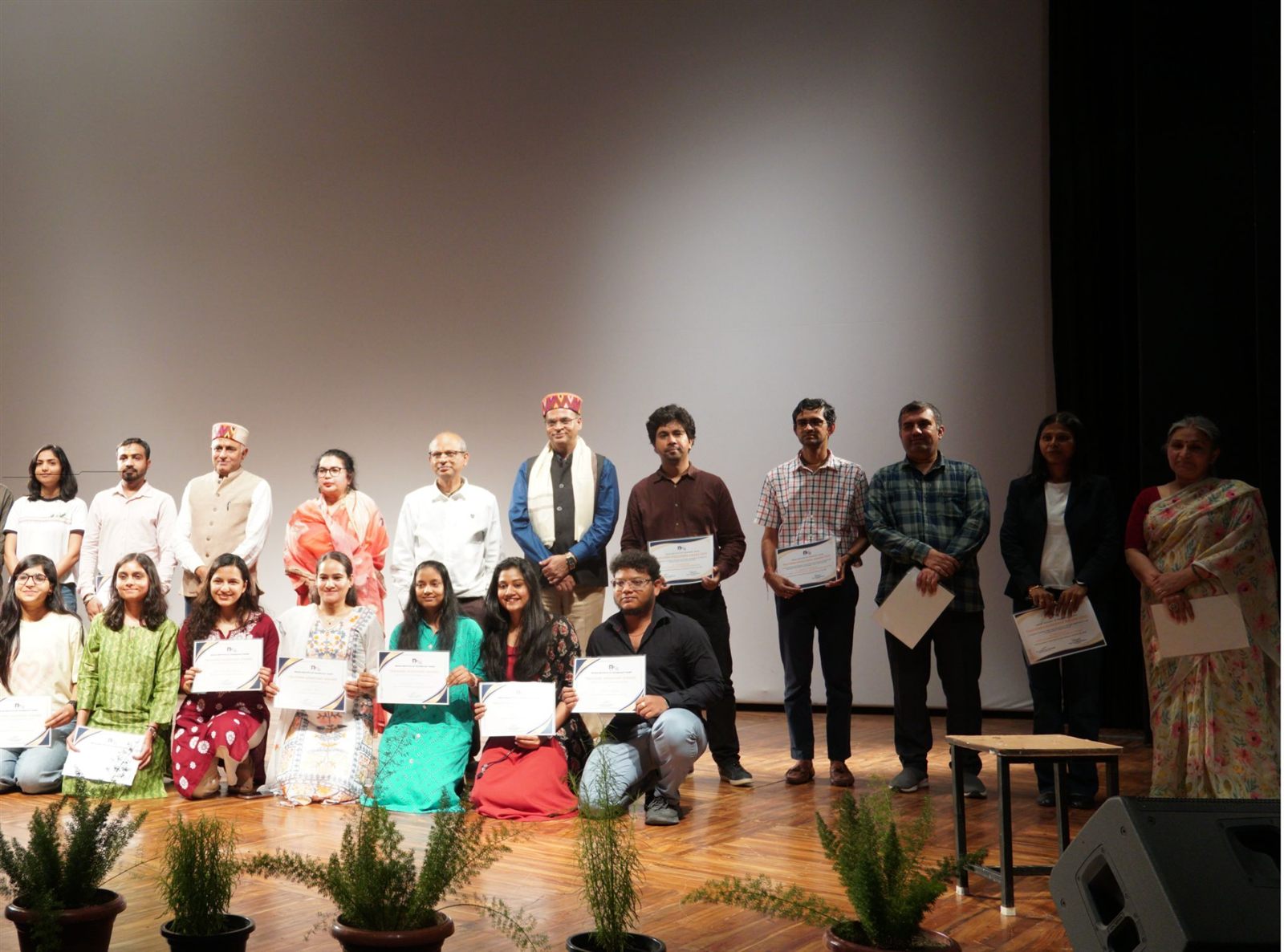 Received the Teaching Excellence Award 2025 on the occasion of Teachers’ Day celebrations at IIT Mandi.